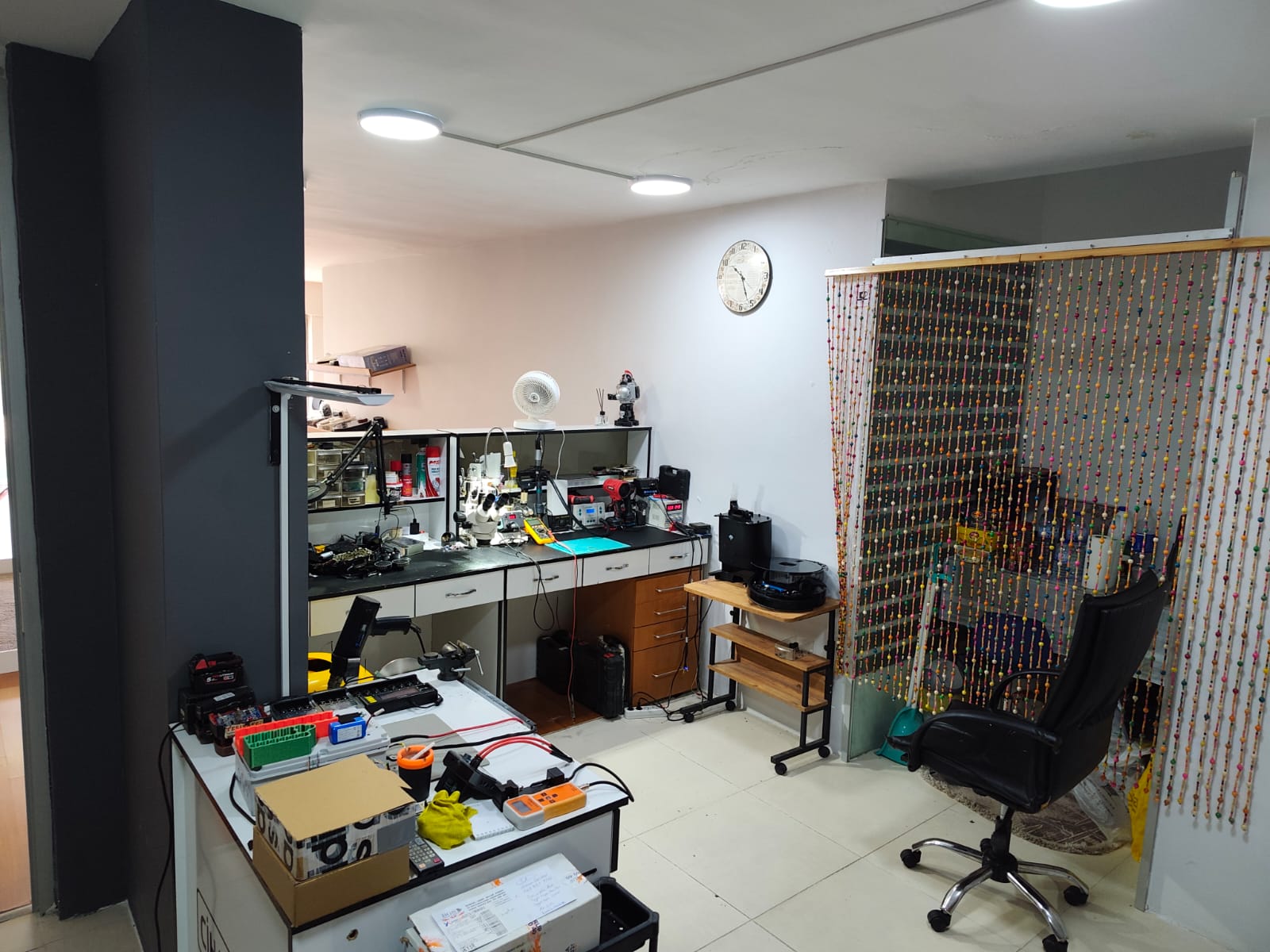 ROBOKAR modern elektronik test ekipmanları
